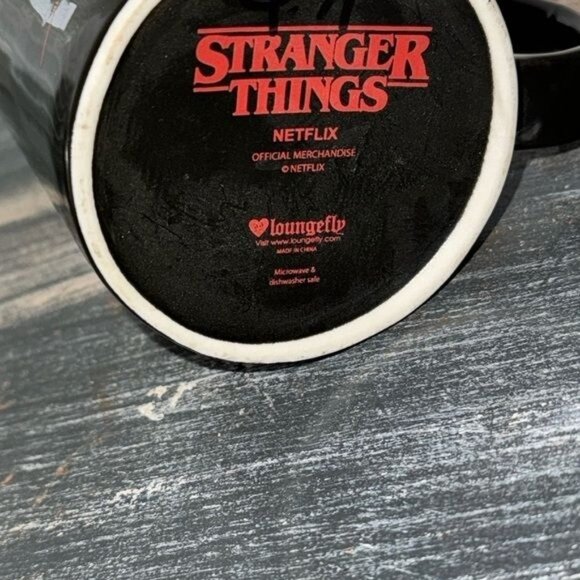 Stranger Things Official Netflix Black Ceramic Mug - Picture 3 of 5